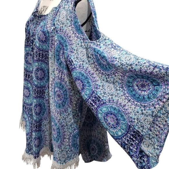 Cato Woman Cold Shoulder Blouse - Picture 2 of 6